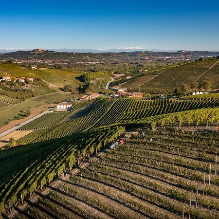 Antichi Poderi Gallina * ネイヴェ